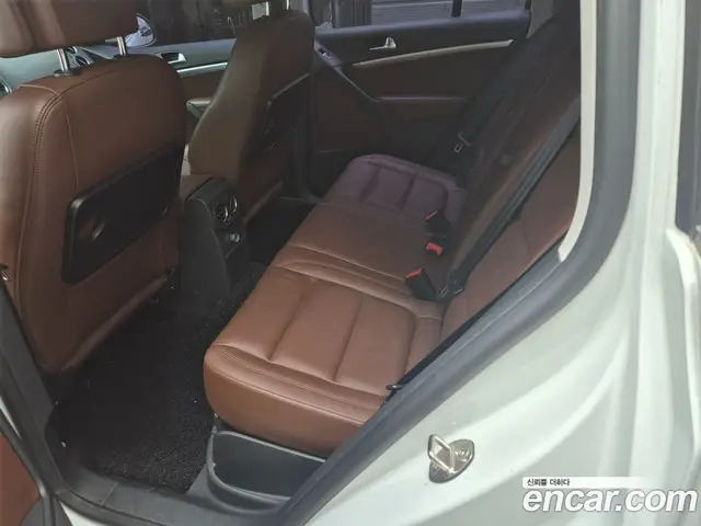 Volkswagen Tiguan 2014 2.0 автомат (гидро), миниатюра 6 Volkswagen Tiguan 2014 2.0 автомат (гидро), миниатюра 6