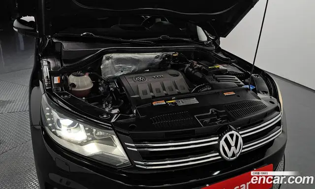 Volkswagen Tiguan 2015 2.0 автомат (гидро), миниатюра 6 Volkswagen Tiguan 2015 2.0 автомат (гидро), миниатюра 6