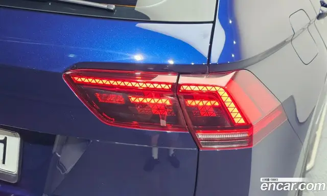 Volkswagen Tiguan 2020 2.0 автомат (гидро), миниатюра 9