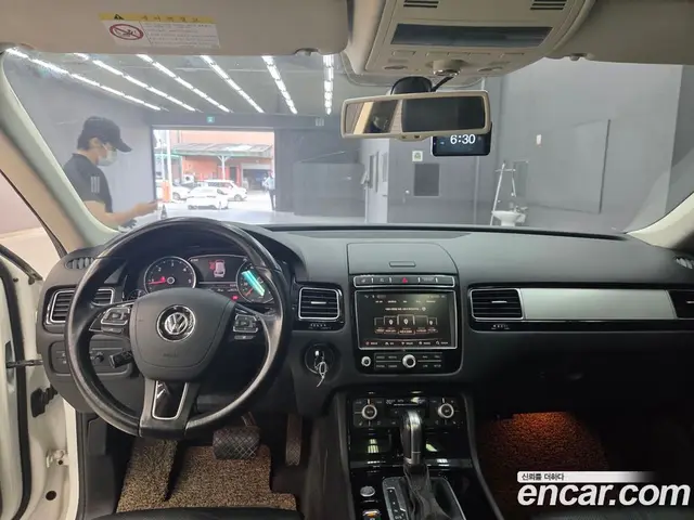 Volkswagen Touareg 2016 3.0 автомат (гидро), миниатюра 6 Volkswagen Touareg 2016 3.0 автомат (гидро), миниатюра 6
