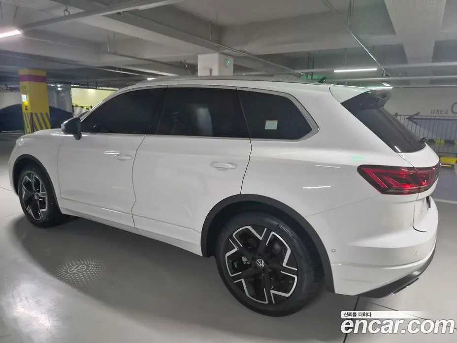 Volkswagen Touareg 2026 3.0 автомат (гидро), фото 11 Volkswagen Touareg 2026 3.0 автомат (гидро), фото 11
