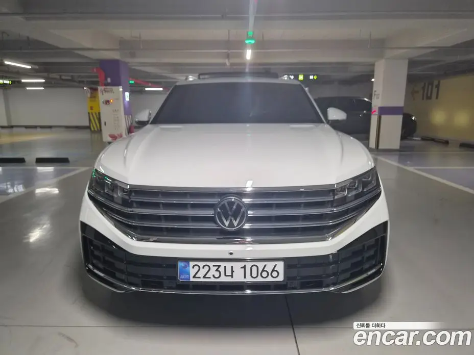 Volkswagen Touareg 2026 3.0 автомат (гидро), фото 3 Volkswagen Touareg 2026 3.0 автомат (гидро), фото 3