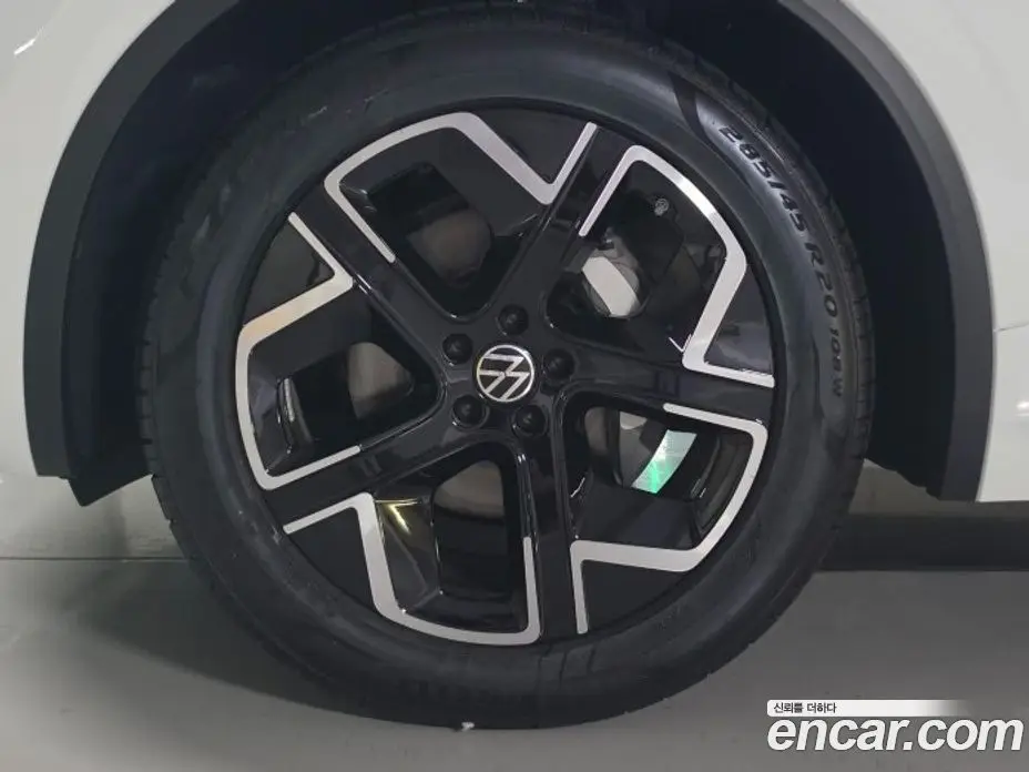 Volkswagen Touareg 2026 3.0 автомат (гидро), фото 5 Volkswagen Touareg 2026 3.0 автомат (гидро), фото 5