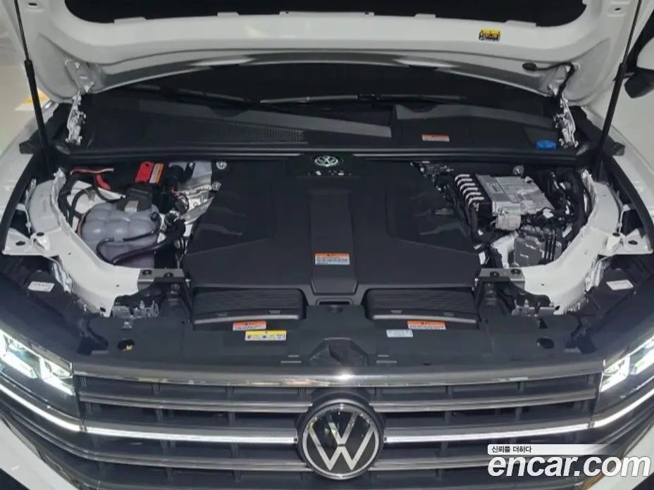Volkswagen Touareg 2026 3.0 автомат (гидро), фото 6 Volkswagen Touareg 2026 3.0 автомат (гидро), фото 6