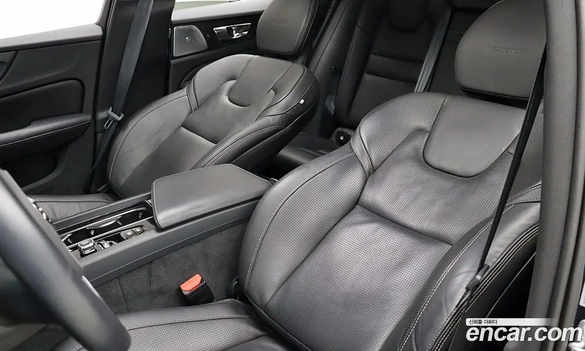Volvo S60 2020 2.0 автомат (гидро), фото 19 Volvo S60 2020 2.0 автомат (гидро), фото 19