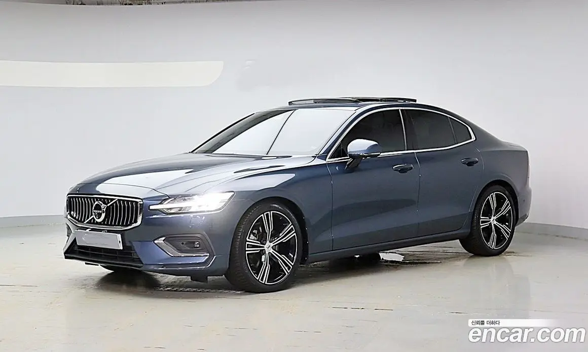 Volvo S60 2020 2.0 автомат (гидро), фото 3 Volvo S60 2020 2.0 автомат (гидро), фото 3