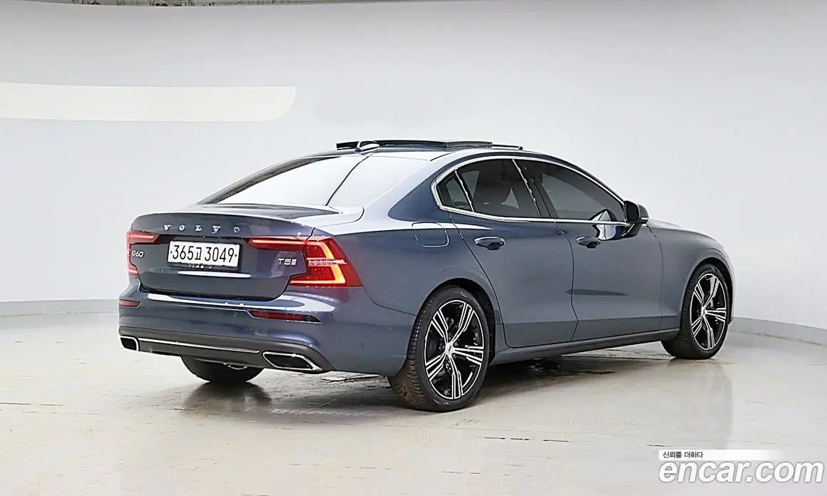 Volvo S60 2020 2.0 автомат (гидро), фото 4 Volvo S60 2020 2.0 автомат (гидро), фото 4