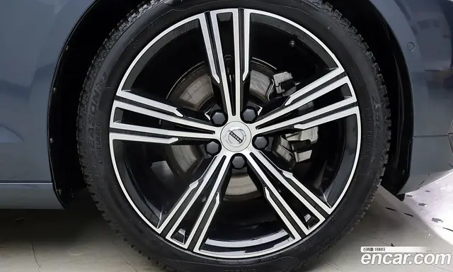 Volvo S60 2020 2.0 автомат (гидро), миниатюра 8 Volvo S60 2020 2.0 автомат (гидро), миниатюра 8