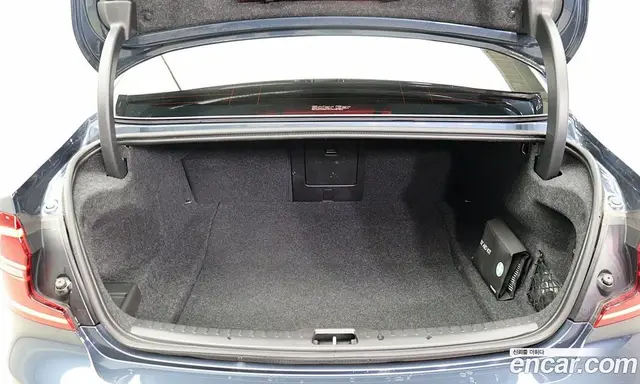 Volvo S60 2020 2.0 автомат (гидро), миниатюра 10 Volvo S60 2020 2.0 автомат (гидро), миниатюра 10