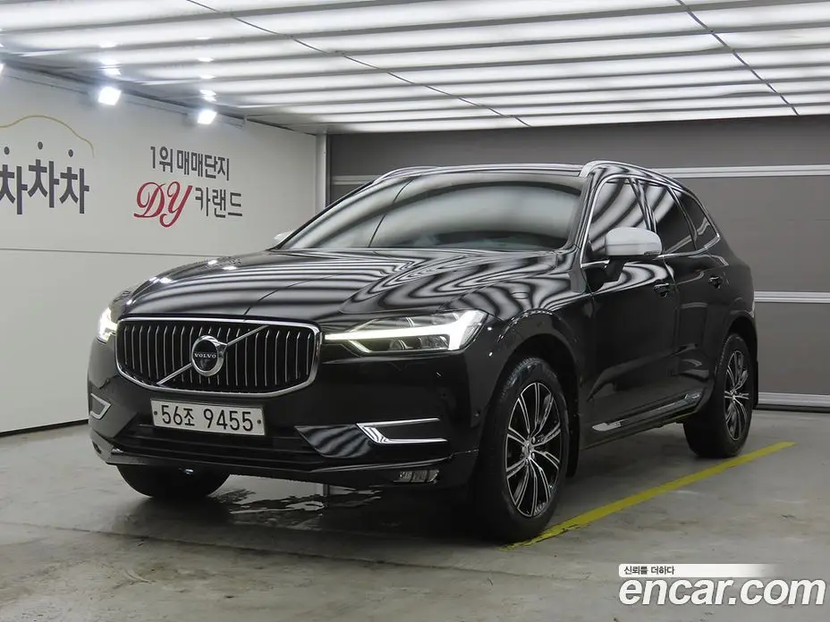 Volvo XC60 2017 2.0 автомат (гидро), фото 1 Volvo XC60 2017 2.0 автомат (гидро), фото 1