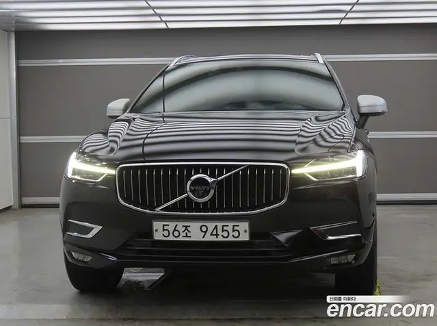 Volvo XC60 2017 2.0 автомат (гидро), миниатюра 2 Volvo XC60 2017 2.0 автомат (гидро), миниатюра 2