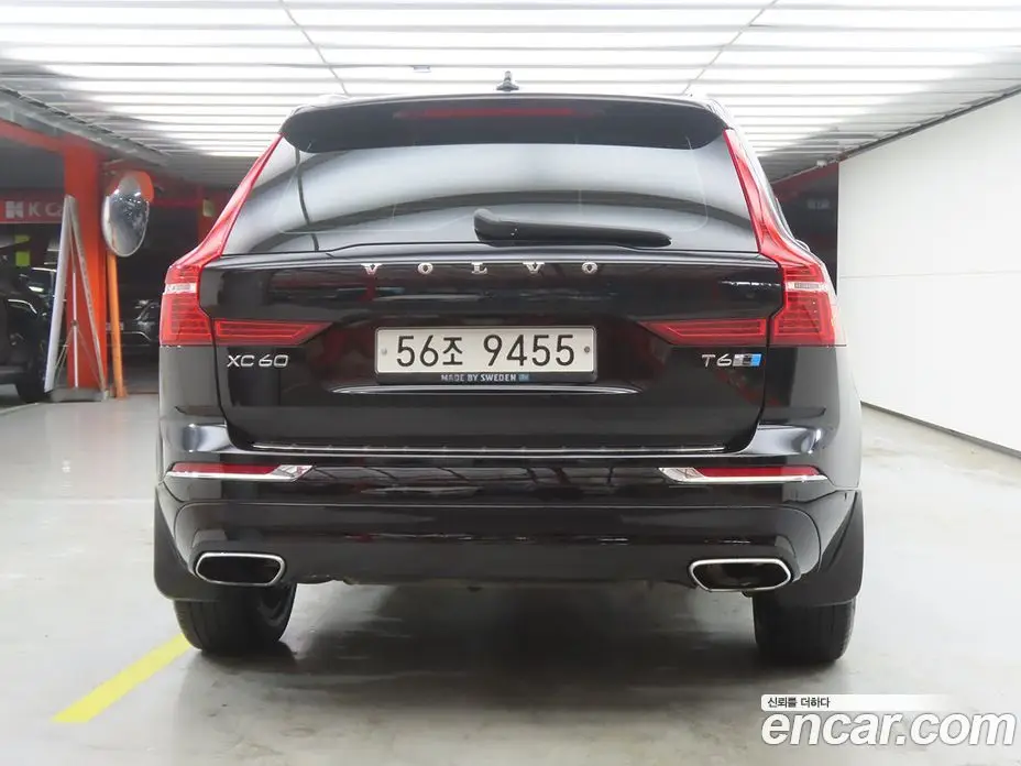 Volvo XC60 2017 2.0 автомат (гидро), фото 3 Volvo XC60 2017 2.0 автомат (гидро), фото 3