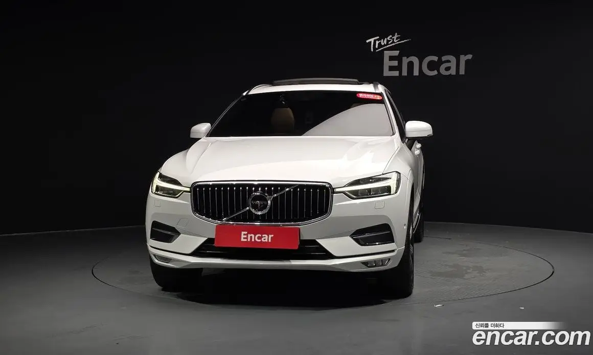 Volvo XC60 2019 2.0 автомат (гидро), фото 2 Volvo XC60 2019 2.0 автомат (гидро), фото 2