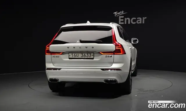 Volvo XC60 2019 2.0 автомат (гидро), миниатюра 3 Volvo XC60 2019 2.0 автомат (гидро), миниатюра 3