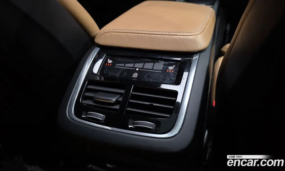 Volvo XC60 2019 2.0 автомат (гидро), фото 24 Volvo XC60 2019 2.0 автомат (гидро), фото 24