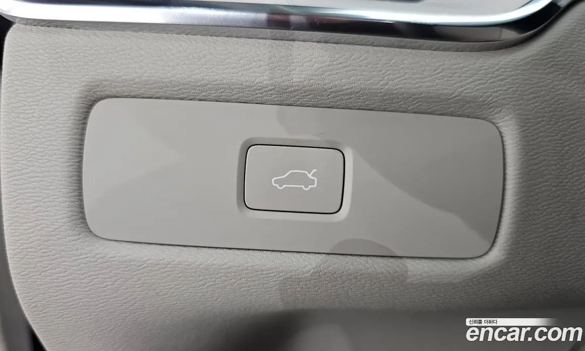 Volvo XC60 2026 2.0 автомат (гидро), фото 34
