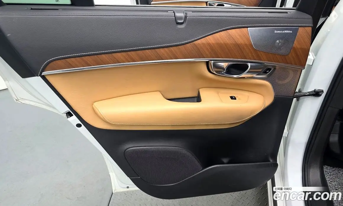 Volvo XC90 2019 2.0 автомат (гидро), фото 14 Volvo XC90 2019 2.0 автомат (гидро), фото 14