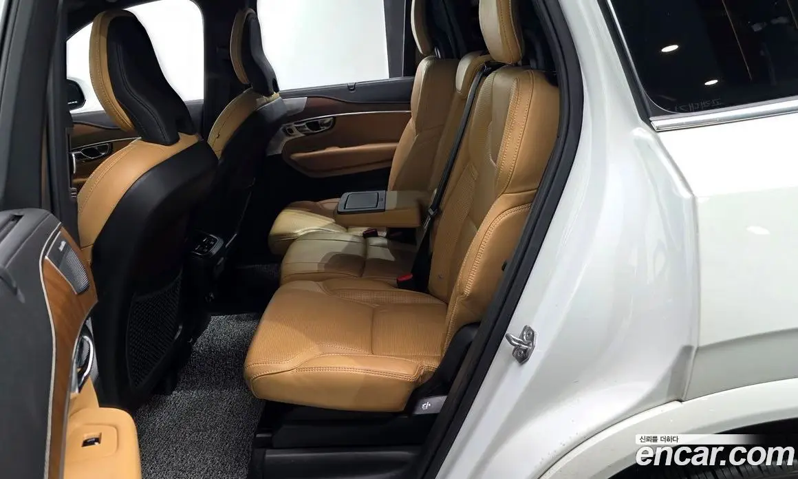 Volvo XC90 2019 2.0 автомат (гидро), фото 17 Volvo XC90 2019 2.0 автомат (гидро), фото 17