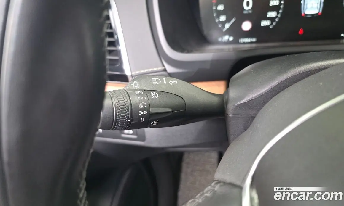 Volvo XC90 2019 2.0 автомат (гидро), фото 28 Volvo XC90 2019 2.0 автомат (гидро), фото 28