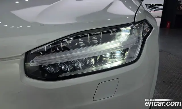 Volvo XC90 2019 2.0 автомат (гидро), миниатюра 7 Volvo XC90 2019 2.0 автомат (гидро), миниатюра 7