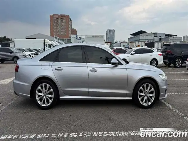 Audi A6 2016 2.0 автомат (гидро), миниатюра 3
