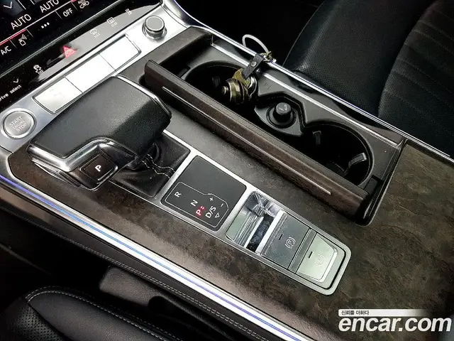 Audi A6 2020 3.0 автомат (гидро), миниатюра 12