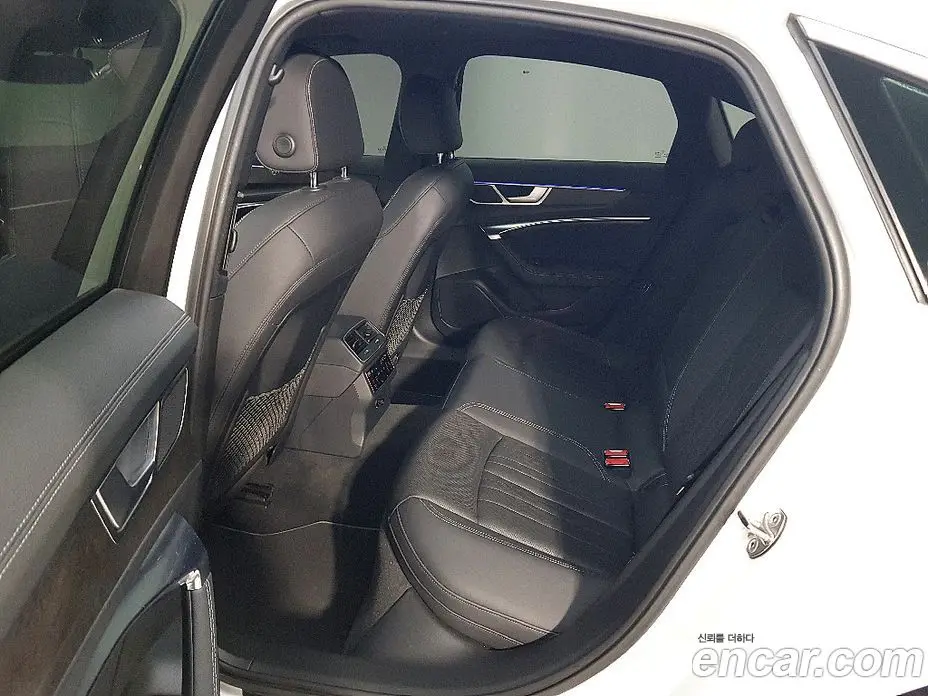 Audi A6 2020 3.0 автомат (гидро), фото 8