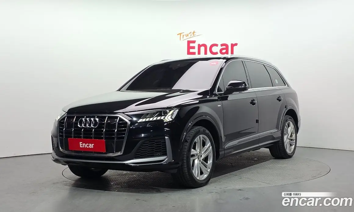 Audi Q7 2021 3.0 автомат (гидро), фото 1 Audi Q7 2021 3.0 автомат (гидро), фото 1