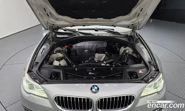 BMW 5 серия 2014 2.0 автомат (гидро), миниатюра 6 BMW 5 серия 2014 2.0 автомат (гидро), миниатюра 6