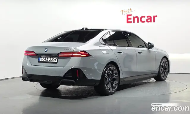 BMW 5 серия 2025 2.0 автомат (гидро), миниатюра 2 BMW 5 серия 2025 2.0 автомат (гидро), миниатюра 2