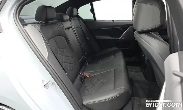 BMW 5 серия 2025 2.0 автомат (гидро), миниатюра 11 BMW 5 серия 2025 2.0 автомат (гидро), миниатюра 11