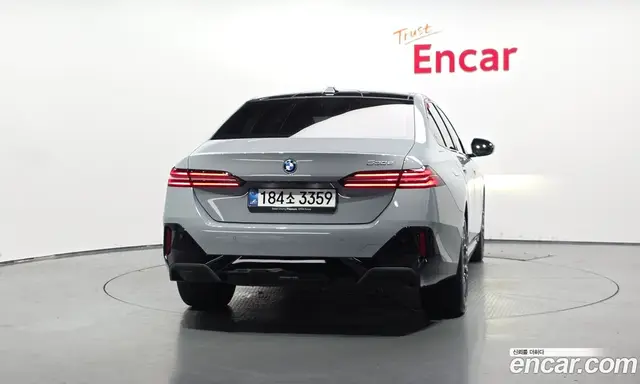 BMW 5 серия 2025 2.0 автомат (гидро), миниатюра 4 BMW 5 серия 2025 2.0 автомат (гидро), миниатюра 4