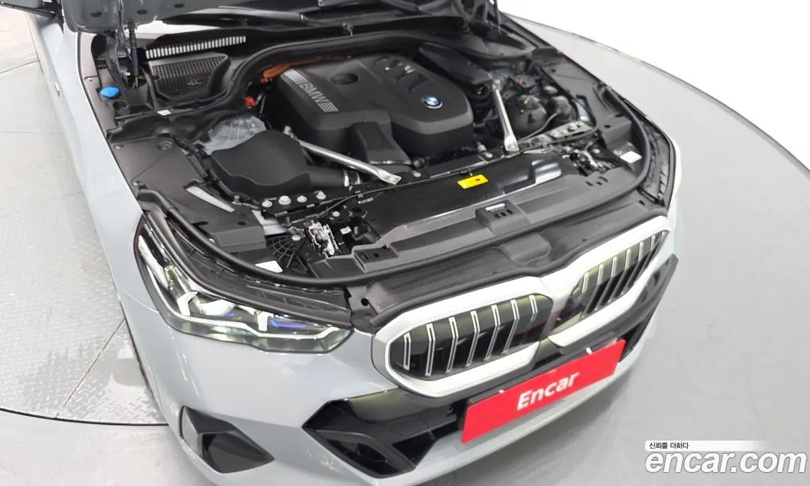 BMW 5 серия 2025 2.0 автомат (гидро), фото 6 BMW 5 серия 2025 2.0 автомат (гидро), фото 6