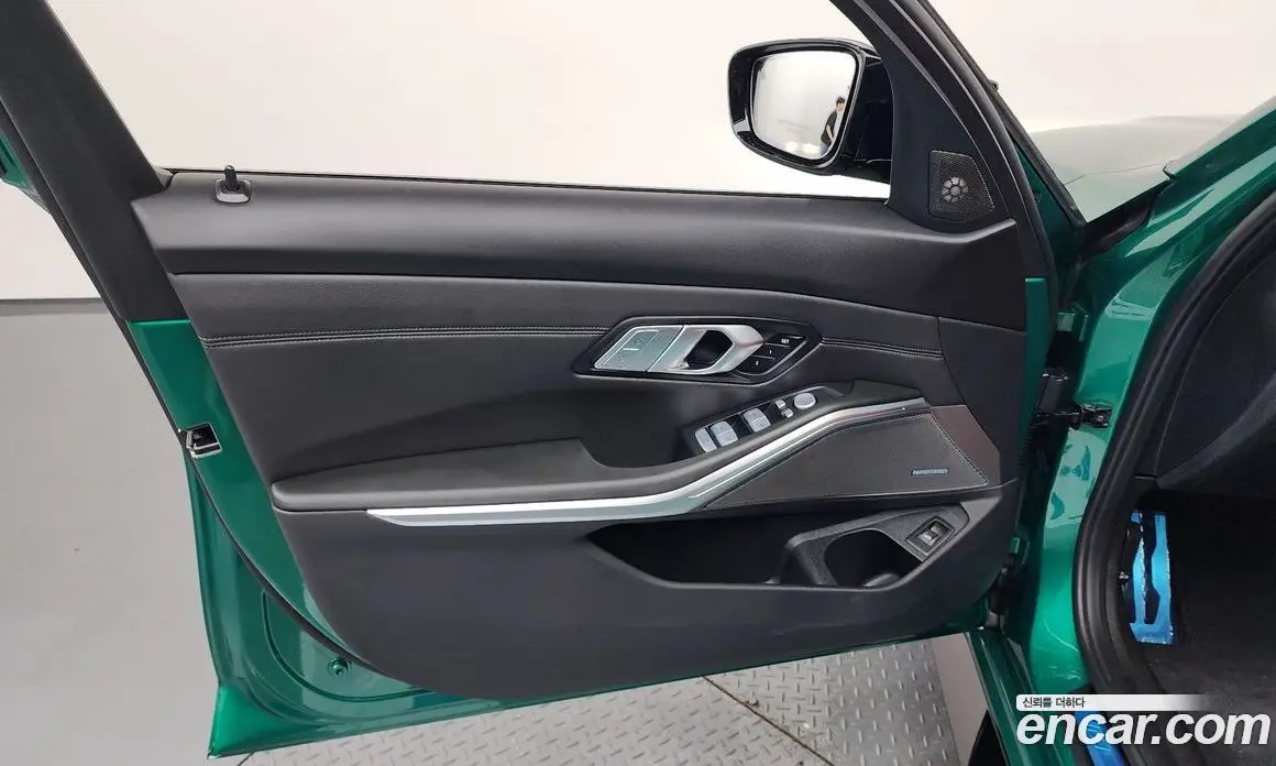 BMW M3 2025 3.0 автомат (гидро), фото 14 BMW M3 2025 3.0 автомат (гидро), фото 14