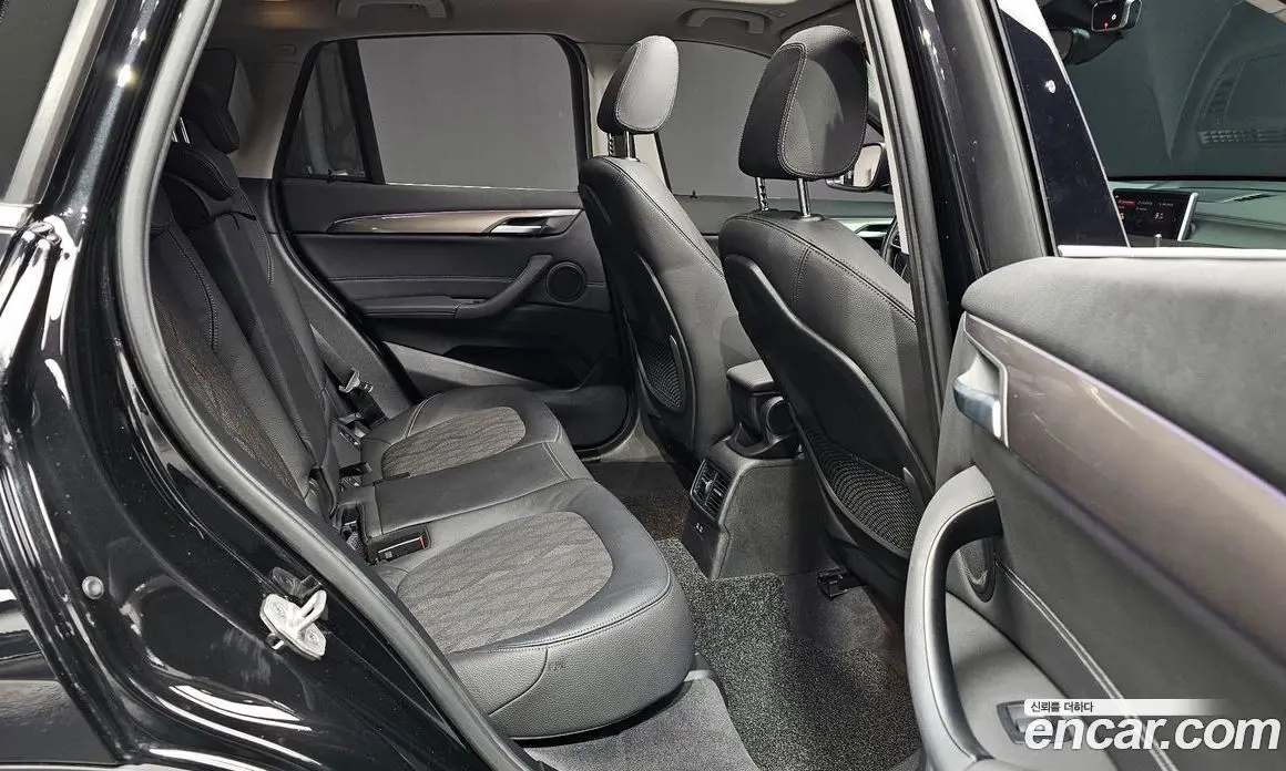 BMW X1 2021 2.0 автомат (гидро), фото 11