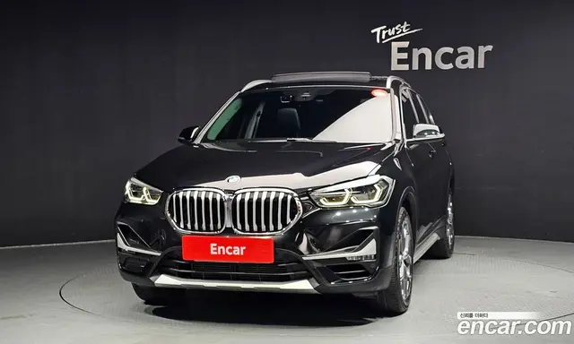 BMW X1 2021 2.0 автомат (гидро), миниатюра 3