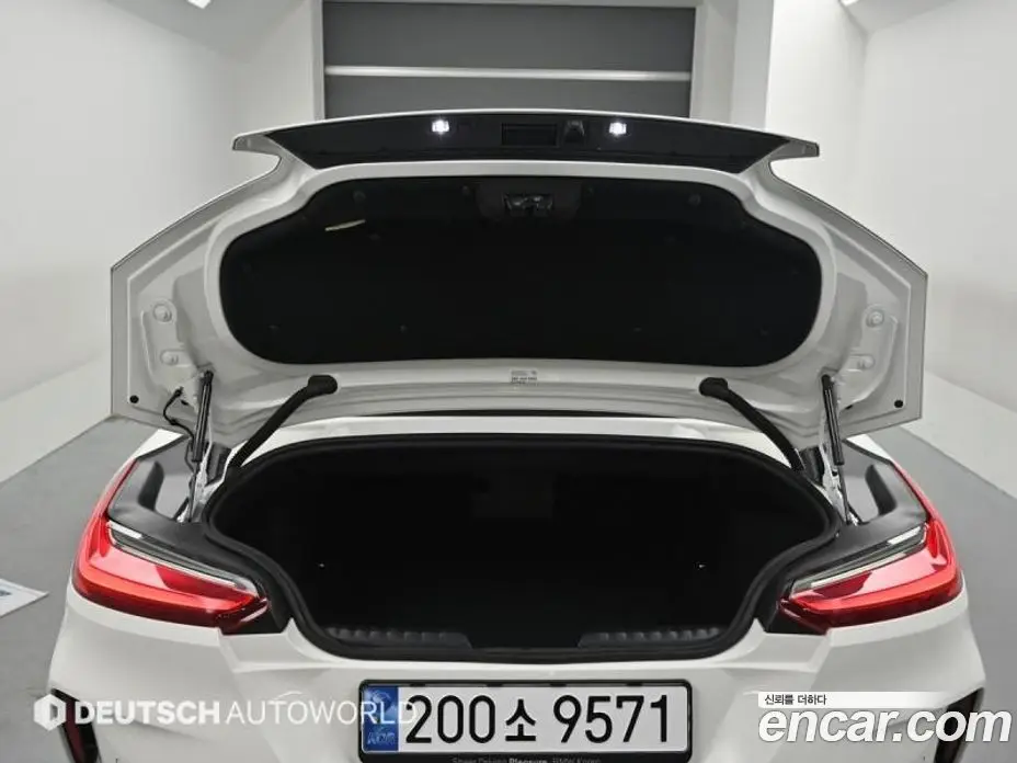 BMW Z4 2024 2.0 автомат (гидро), фото 17 BMW Z4 2024 2.0 автомат (гидро), фото 17