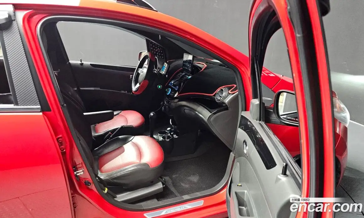 Chevrolet Spark 2011 1.0 автомат (гидро), фото 11