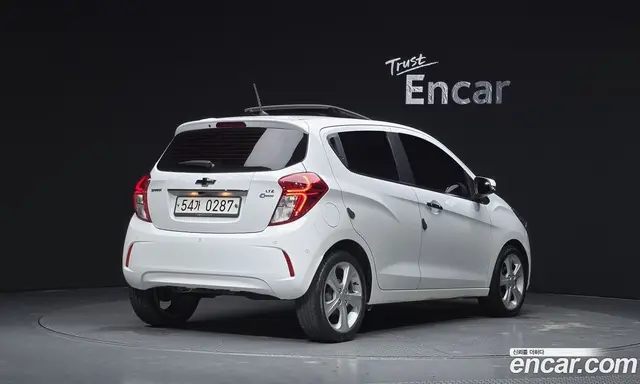 Chevrolet Spark 2015 1.0 автомат (гидро), миниатюра 2