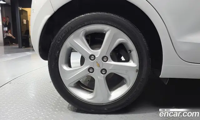 Chevrolet Spark 2015 1.0 автомат (гидро), миниатюра 5