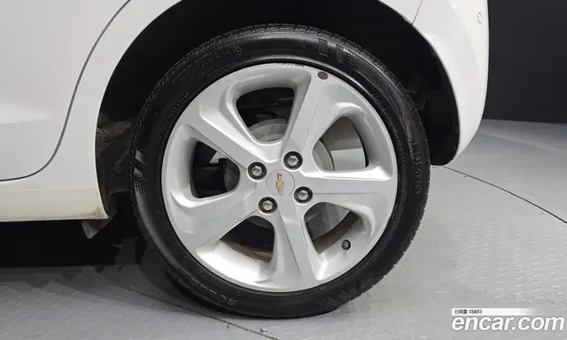 Chevrolet Spark 2015 1.0 автомат (гидро), миниатюра 7