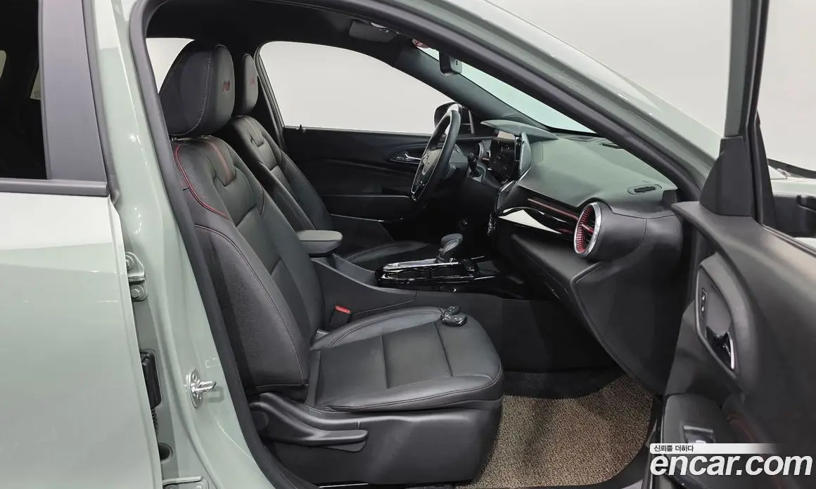 Chevrolet Trax 2024 1.2 автомат (гидро), фото 13