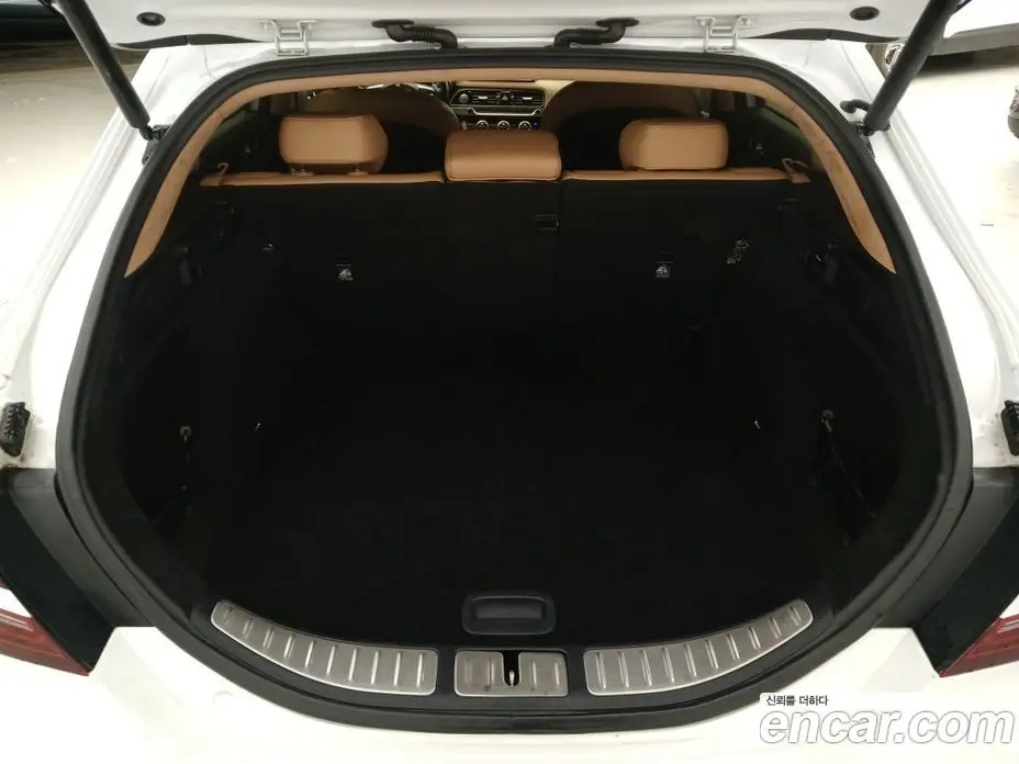 Genesis G70 2022 2.0 автомат (гидро), фото 17 Genesis G70 2022 2.0 автомат (гидро), фото 17