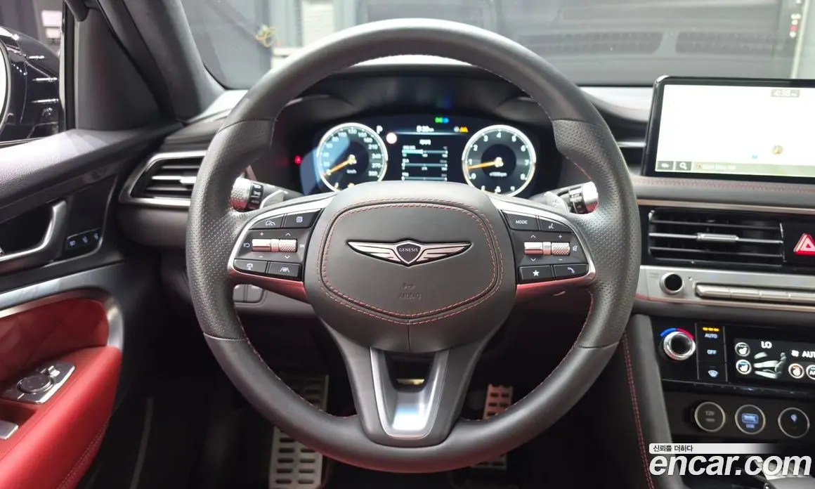 Genesis G70 2025 3.3 автомат (гидро), фото 13 Genesis G70 2025 3.3 автомат (гидро), фото 13