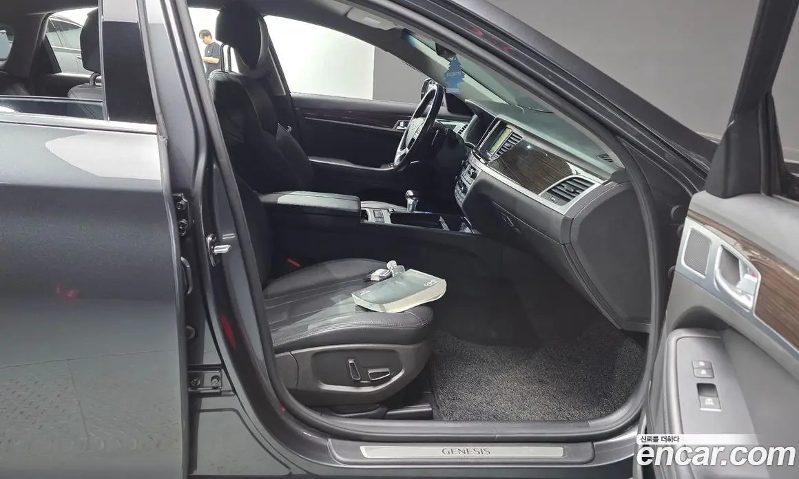 Genesis G80 2016 3.3 автомат (гидро), фото 16 Genesis G80 2016 3.3 автомат (гидро), фото 16
