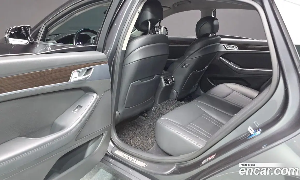 Genesis G80 2016 3.3 автомат (гидро), фото 18 Genesis G80 2016 3.3 автомат (гидро), фото 18