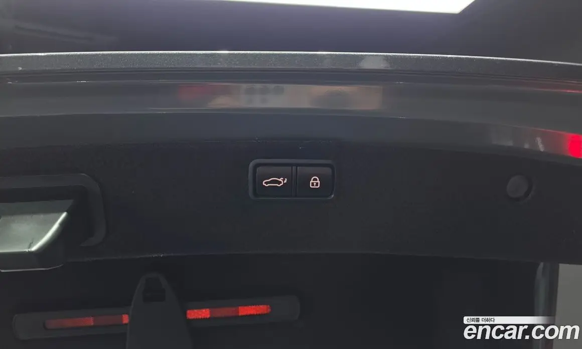 Genesis G80 2016 3.3 автомат (гидро), фото 24 Genesis G80 2016 3.3 автомат (гидро), фото 24