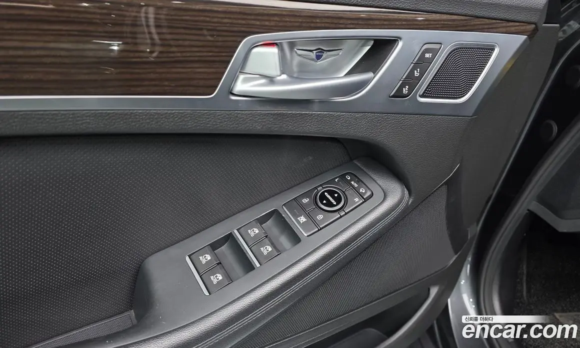 Genesis G80 2016 3.3 автомат (гидро), фото 34 Genesis G80 2016 3.3 автомат (гидро), фото 34