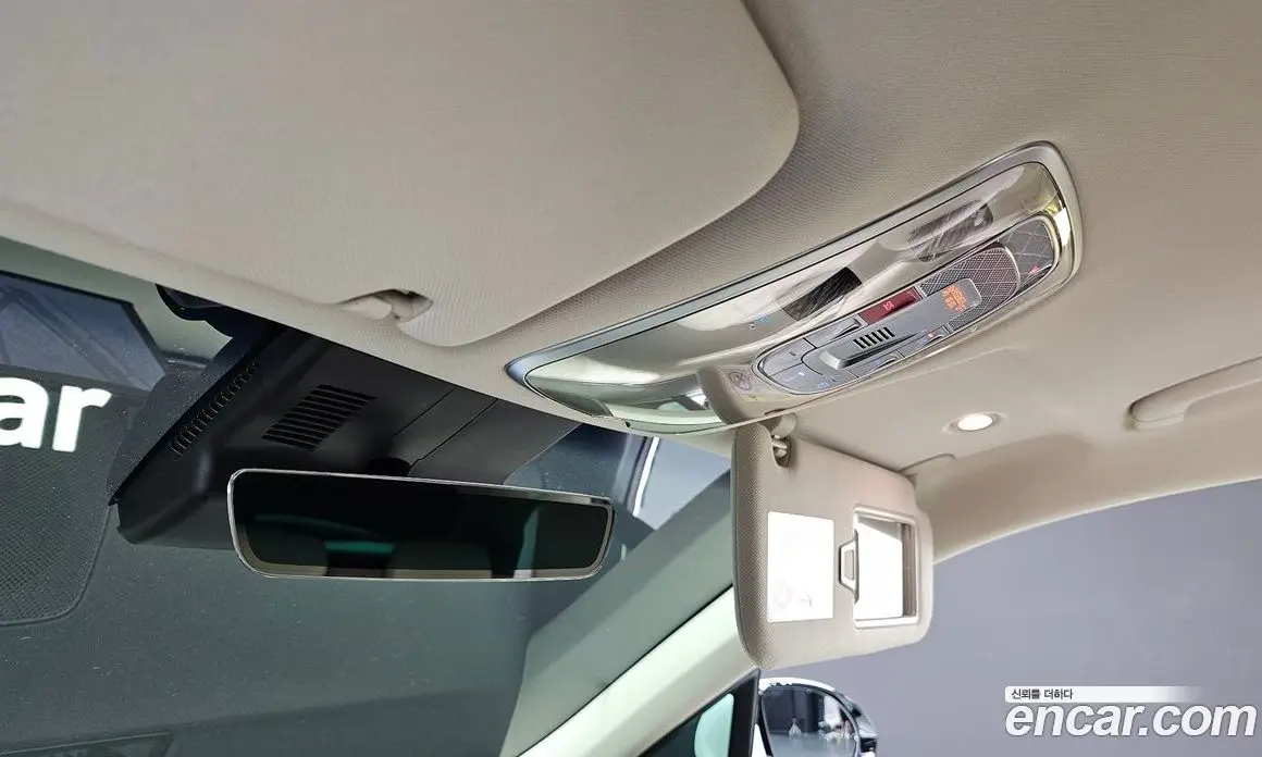 Genesis GV70 2024 2.5 автомат (гидро), фото 18 Genesis GV70 2024 2.5 автомат (гидро), фото 18