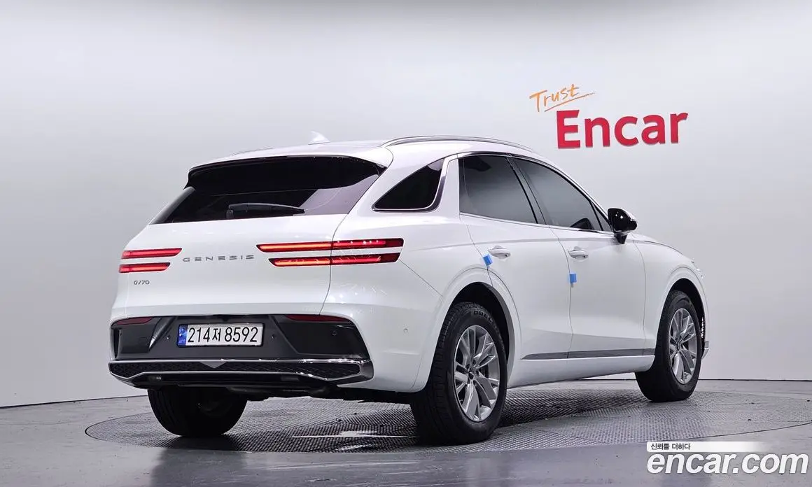 Genesis GV70 2024 2.5 автомат (гидро), фото 2 Genesis GV70 2024 2.5 автомат (гидро), фото 2